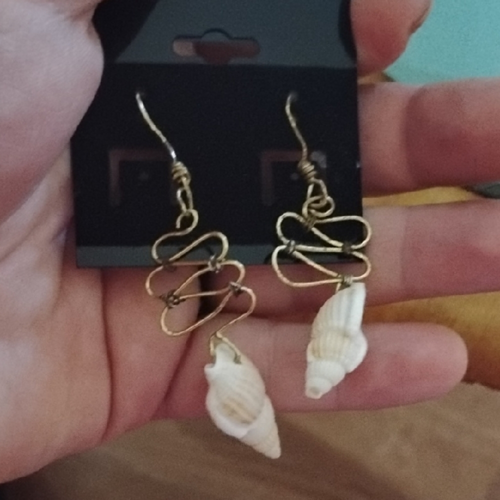 Gold Wire and Shell Dangle Earrings
